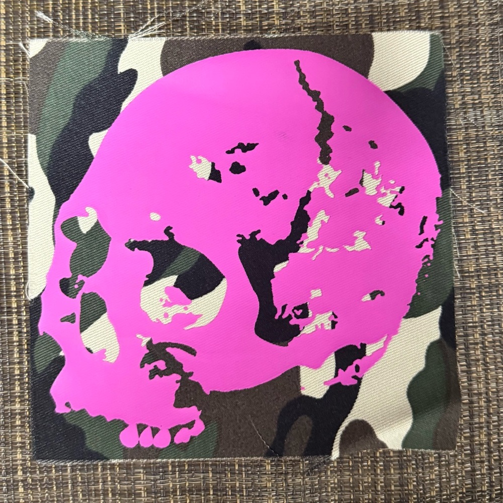 Hot Topic Pink Skull and Camouflage Sew-On Patch - Y2K/Pop Art/Punk/Emo/Goth-NWT